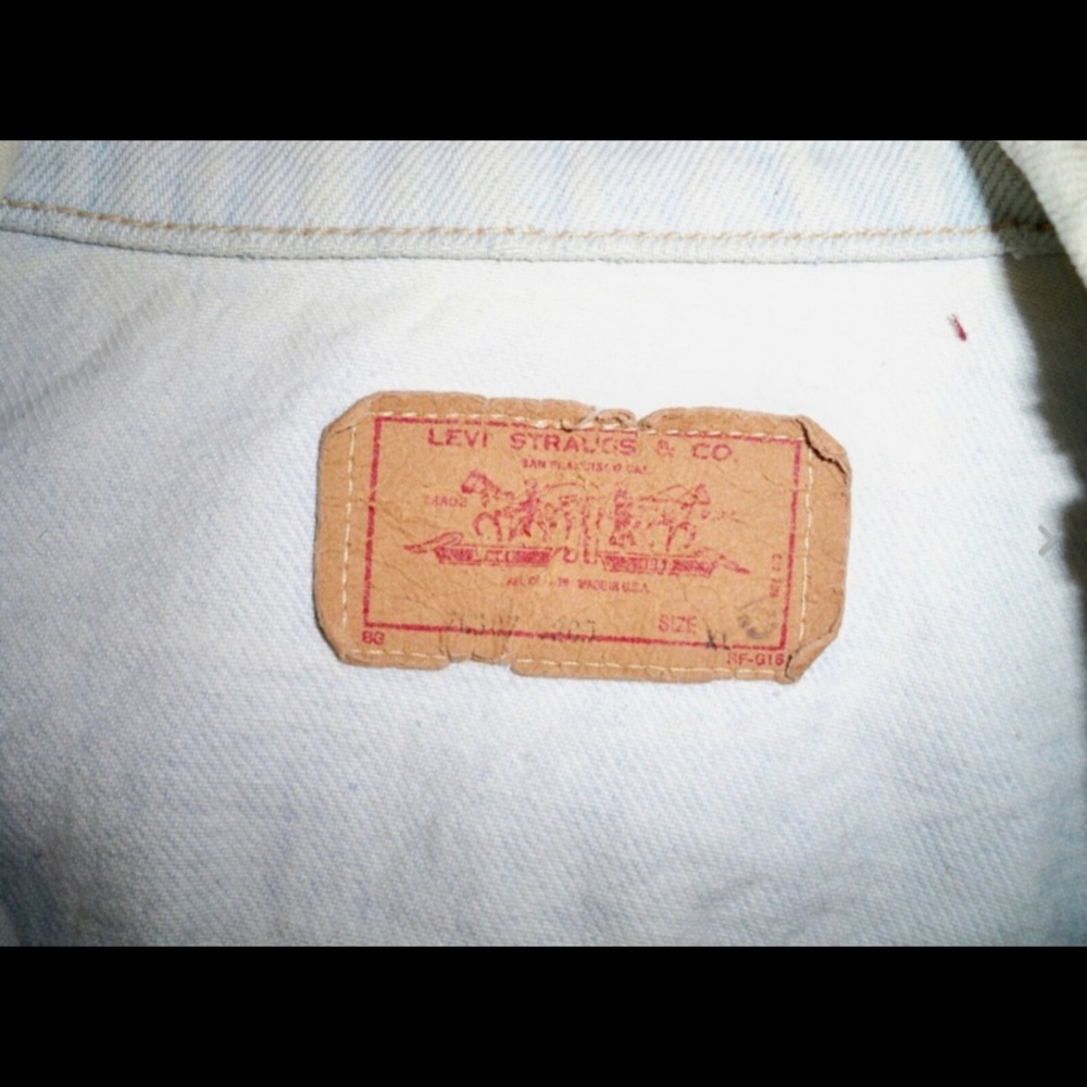 Vtg Levi’s Red Tag Denim Chore Trucker Jean Jacket Trucker Fits Like A Large - Picture 6 of 11